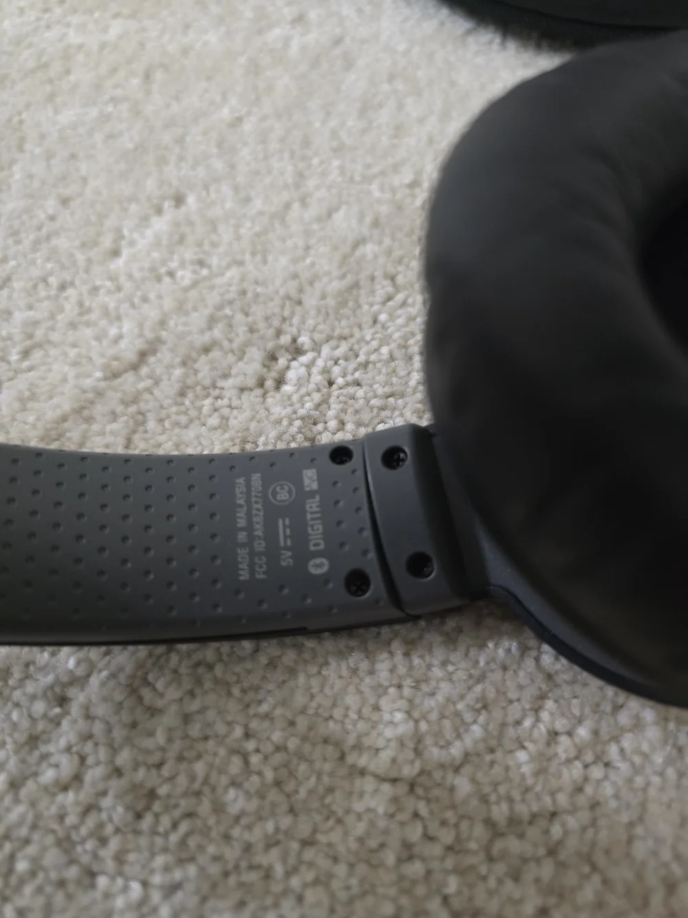 Sony Black Wireless Over-Ear Headphones with Carry Case